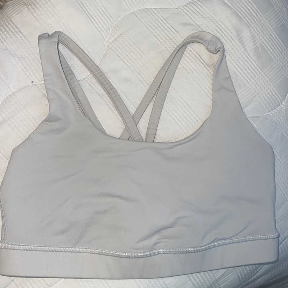 GUC Lululemon White Energy Bra Size 6